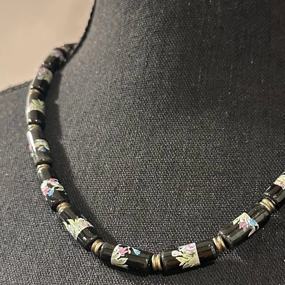 JFH cloisonné bead